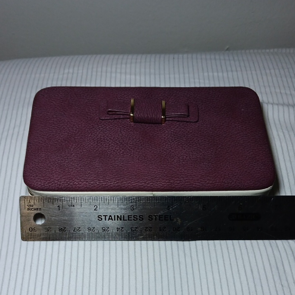 Chic Plum Clutch with Bow Accent - Picture 4 of 6